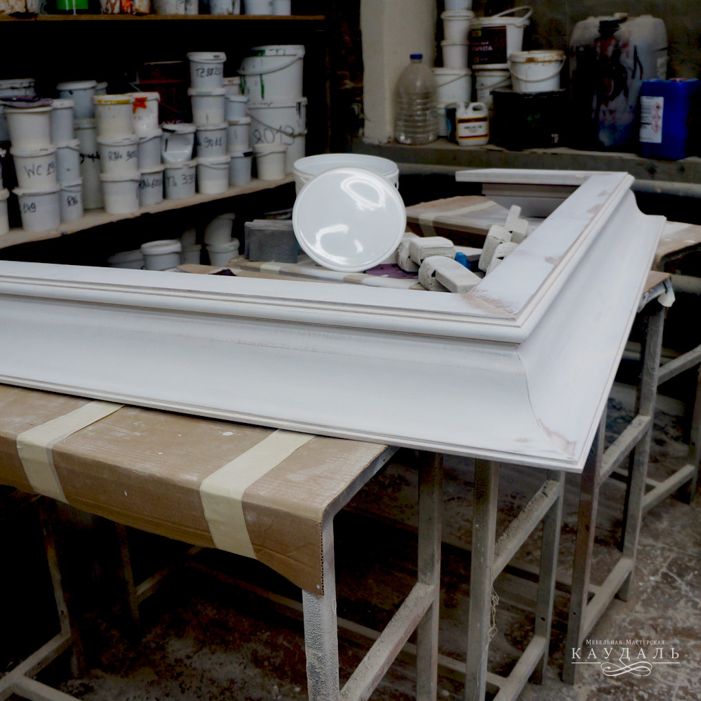 Покраска кухни белой эмалью в мастерской